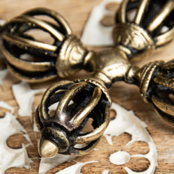 ヴィシュヴァ・ヴァジュラ（交差金剛杵） - 羯磨【長さ：7.5cm】 - サブ3