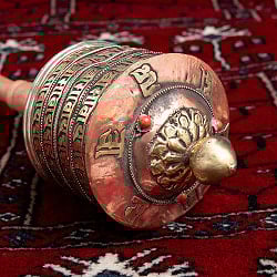 【高品質】チベット仏教　マントラを唱える　手持ちマニ車 [長さ：約23cm] - サブ3