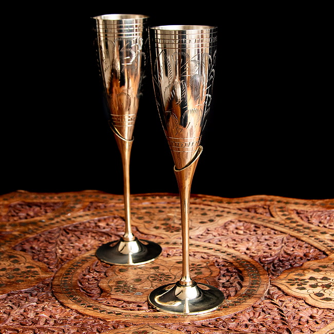 ネパールの真鍮製 ワイングラス ウォーターグラス 高さ24cm程度 10 - 揃える楽しみの有るアイテムです。