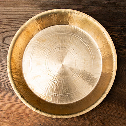 ネパールの真鍮ターリー（大皿） 外径27.5cm程度 - サブ4