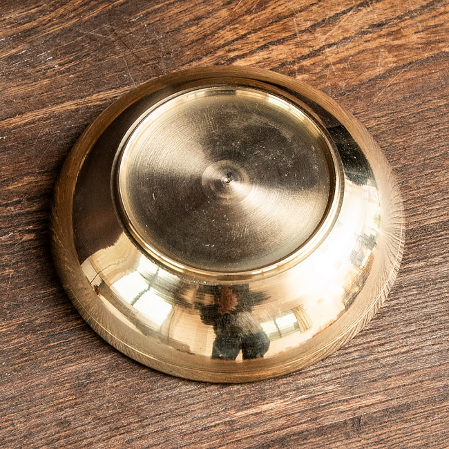 タルカリプレート 真鍮製 ネパールのカレー小皿 装飾入り 直径11cm 6 - 裏面です。