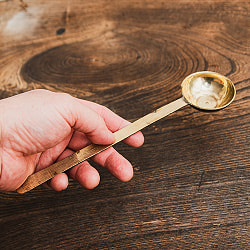 ネパールのブラス レードル お玉 約22.5cm - サブ5