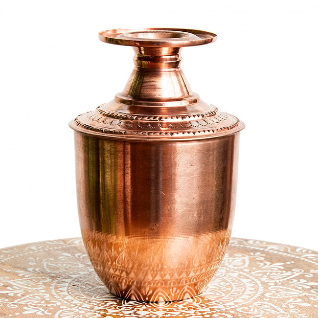 ガルチャ - Ghalcha ネパール独特の水瓶 高さ19.5cm 2 - コロンとした形状が愛らしいですね。