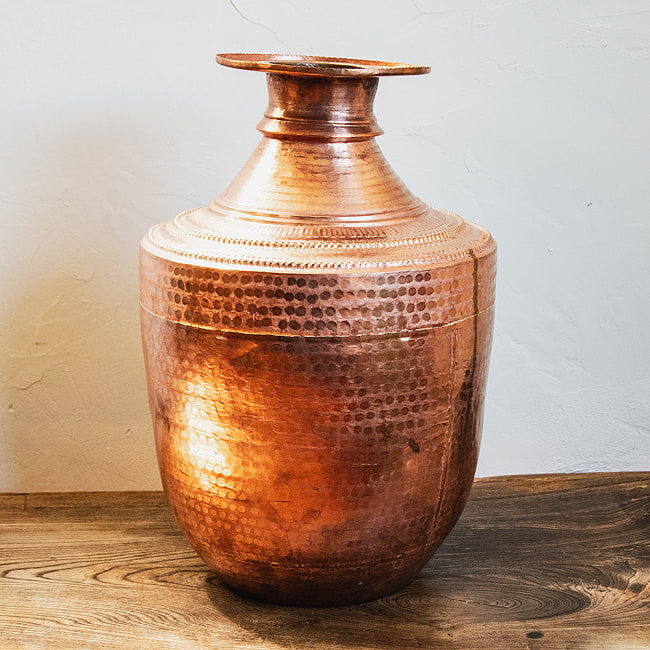 銅製ガルチャ - Ghalcha ネパール独特の水瓶 ラージサイズ 高さ42cm程度 3 - 単体での様子です。