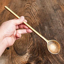 槌目仕上げ ネパールのブラス レードル クラシックで重厚な味わいが魅力的 27cm - サブ2