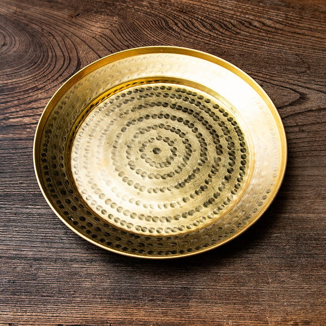 槌目仕上げ ネパール真鍮ターリー 中皿 直径約21.5cmの写真