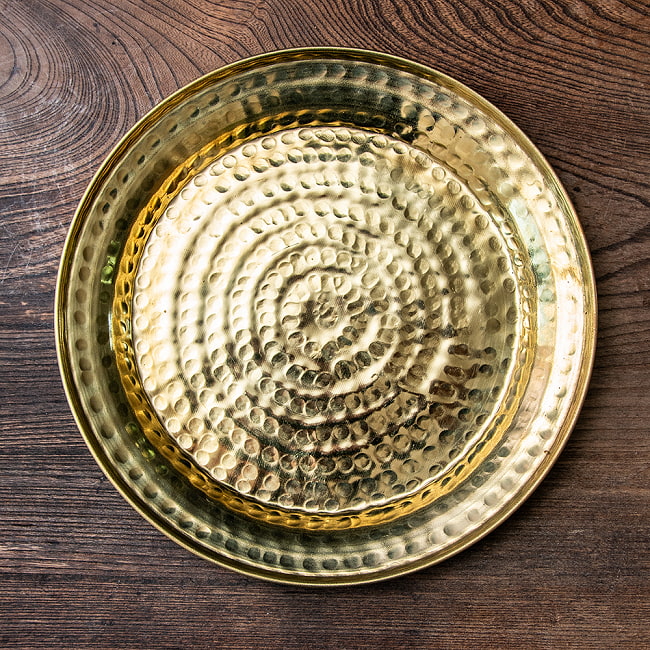槌目仕上げ ネパール真鍮ターリー 中皿 直径約23.5cm 2 - 真上からみてみました。