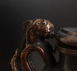 ライオンのカルワ karuwa - ネパール伝統の水差し ティーポット 高さ:18cm 600g【非食品・装飾用】 - サブ5