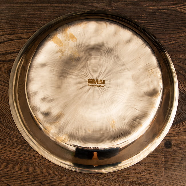 【最高級品】ネパールの真鍮ターリー（大皿） 外径28cm程度 6 - 底面を見てみました。