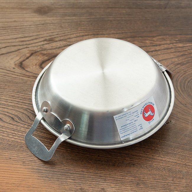 【送料無料・12個セット】キャンプにも便利なタイの 取っ手付きアルミ小皿/小鍋 7 - 裏面です。