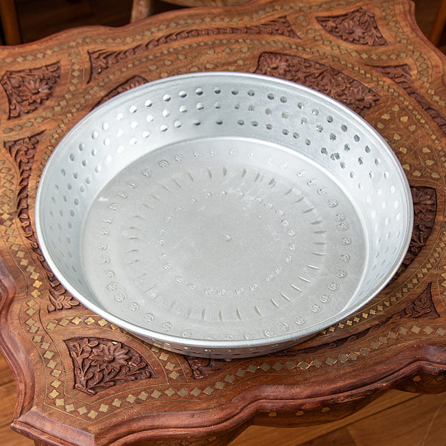 【送料無料・3個セット】インドの透かし彫り軽量アルミ水盆 - 外径：約31.5cm 3 - 全体を見てみました。