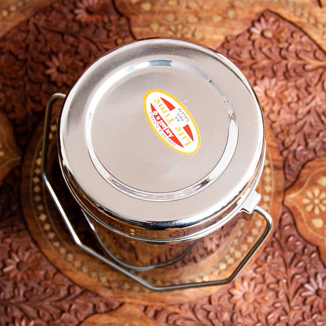 【送料無料・2個セット】〔1.4L〕インドのステンレスミルクポット　ビリー缶　ブッシュクラフト　焚き火とキャンプの直火調理にも 3 - 上から見てみました。