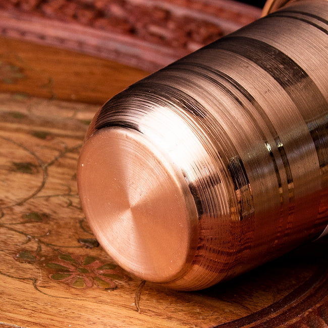 【送料無料・6個セット】インドの広口 銅グラス【高さ:9cm×直径:8cm】 6 - 底面部分です。