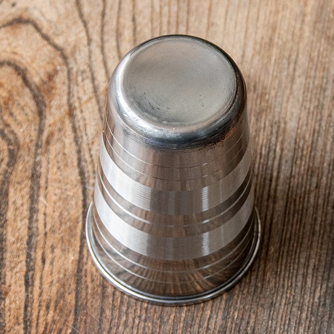 【送料無料・12個セット】ステンレスのチャイカップ 〔約11cm 330ml〕 5 - 底面を見てみました。