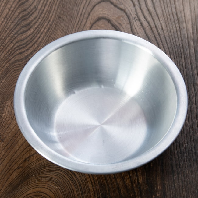 【送料無料・15個セット】キャンプにも便利なアルミボウル　ミキシングボウル〔約16.5cm×約4.7cm〕　シンプルだけど、ぬくもりあるタイの食器 3 - 上からの写真です