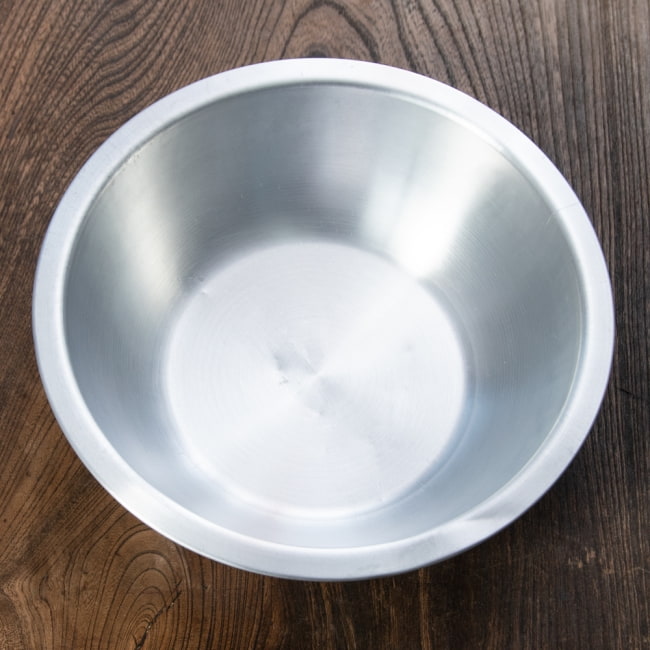 【送料無料・12個セット】キャンプにも便利なアルミボウル　ミキシングボウル〔約20.7cm×約5.8cm〕　シンプルだけど、ぬくもりあるタイの食器 3 - 上からの写真です