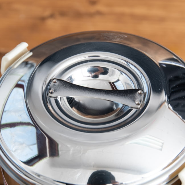 【送料無料・2個セット】〔12cm 1.4L〕ブッシュクラフトの定番　ゼブラ社のビリー缶・ビリーポット　焚き火とキャンプの直火調理へ〔ステンレスSUS304製〕 9 - 蓋の拡大写真です