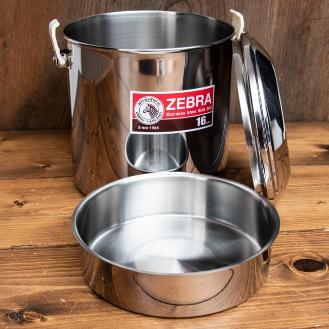 【送料無料・2個セット】〔16cm 3L〕ブッシュクラフトの定番　ゼブラ社のビリー缶・ビリーポット　焚き火とキャンプの直火調理へ〔ステンレスSUS304製〕 11 - 中蓋がついているので便利