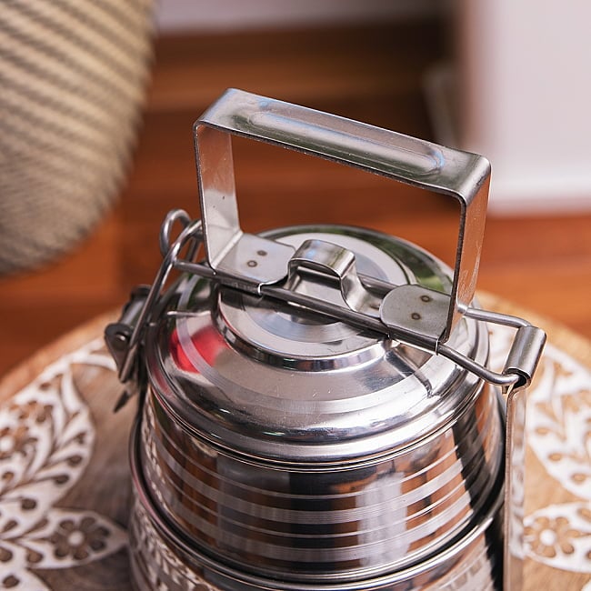 【送料無料・3個セット】【2段】インドのステンレス弁当箱[17cm] 4 - 上からの写真です