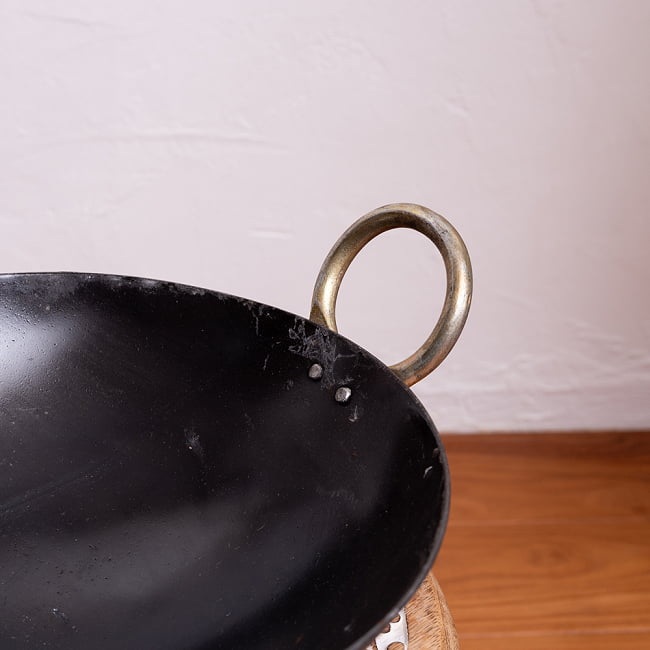 【3個セット】インドの屋台用鉄製カダイ(インド鍋 鉄鍋) - 直径:約26cm 4 - 取っ手部分です