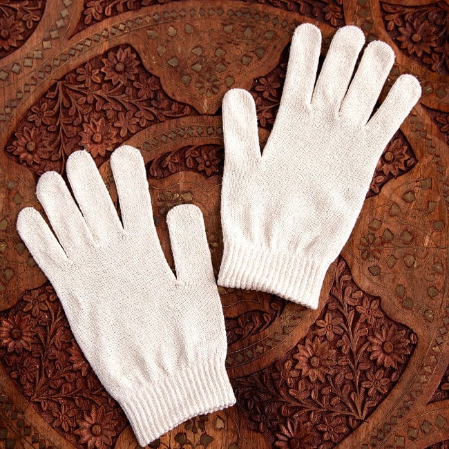 【3個セット】絹100％が気持ちよい インドの乾布摩擦 ガルシャナ手袋 3 - 絹100％の柔らかな質感です