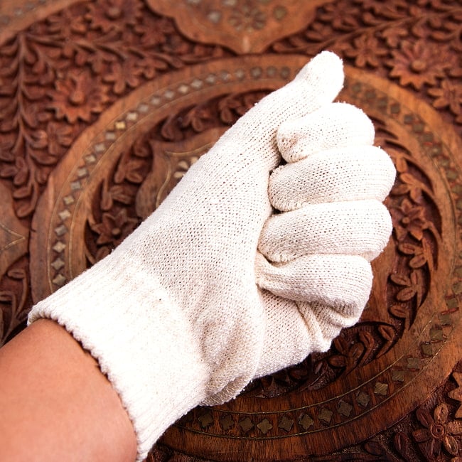 【3個セット】絹100％が気持ちよい インドの乾布摩擦 ガルシャナ手袋 5 - 気持ちの良い肌さわり
