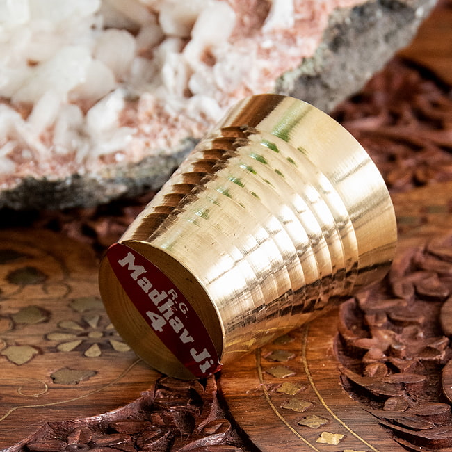 【3個セット】インドの礼拝用 ブラス製 プージャグラス カップ 高さ：約4.8cm 5 - 底面の様子です。