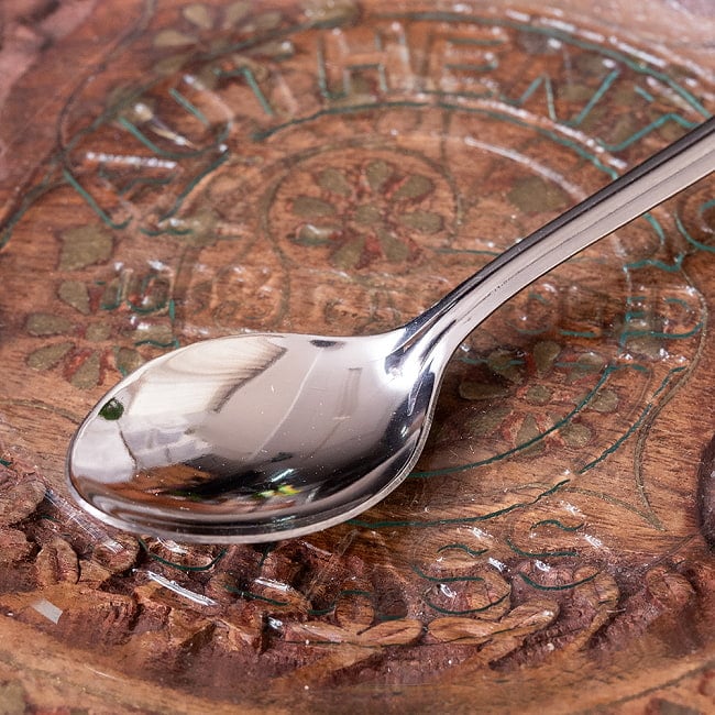 【6個セット】レトロな雰囲気漂う インド製 ソーダスプーン 柄が長い クリームソーダ パフェ フロート デザートに最適 7 - すくう部分の拡大写真です