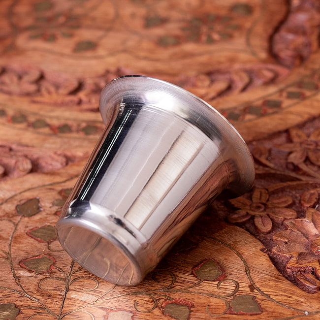 【3個セット】小さなステンレスのチャイカップ　プージャグラス　ショットグラスサイズ〔約4.4cm 約40ml〕 7 - 側面からの写真です