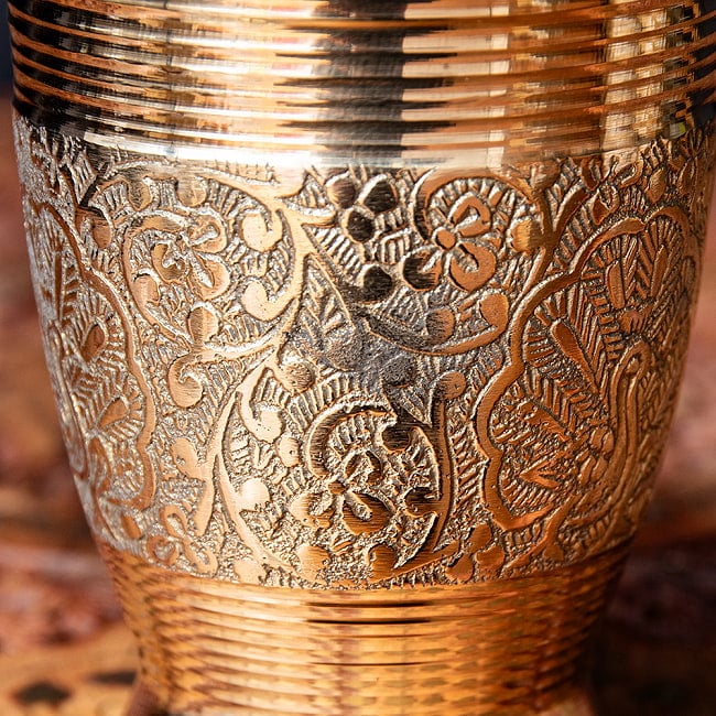 【6個セット】高級感のある ブラスのゴブレット ピーコック 高さ10cm 3 - 装飾部分を見てみました。