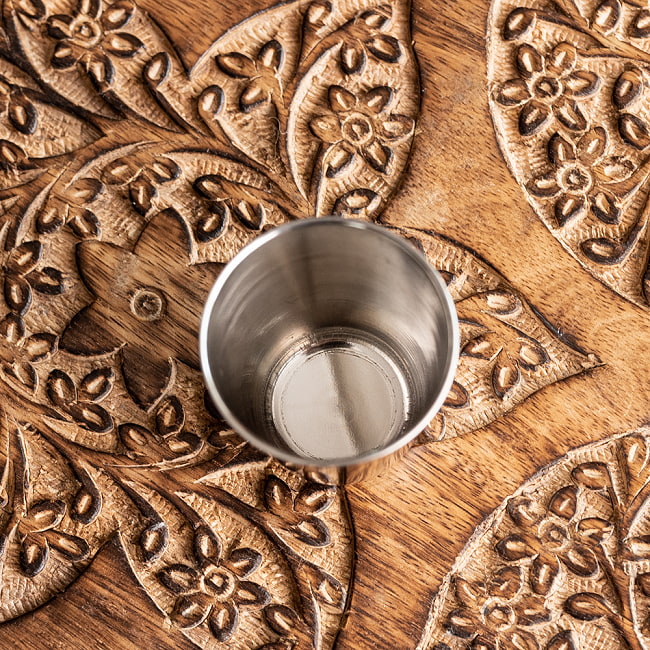 【12個セット】小さなステンレスのチャイカップ　プージャグラス　ショットグラスサイズ〔約4.5cm 約50ml〕 4 - 中はこのような感じです