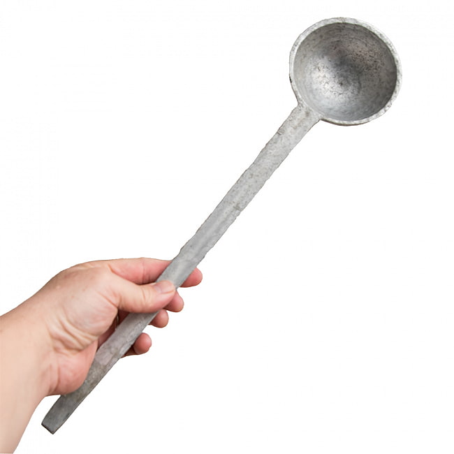 【3個セット】現地感ありすぎるネパールのアルミお玉 ダールレードル 9 - コレくらいのサイズ感です。