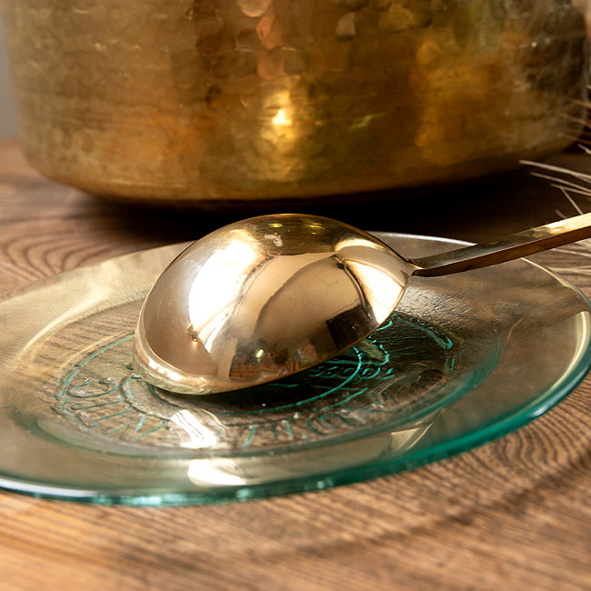 【6個セット】高級感のある槌目模様インドのブラスレードル ラドル  約35cm 7 - 側面から見てみました。