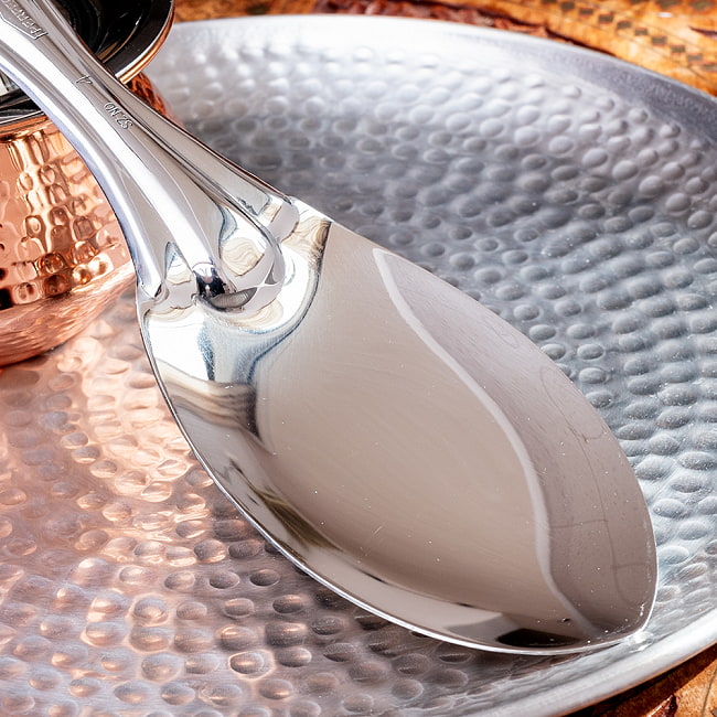 【6個セット】インドのしゃもじ　サービングスプーン　ライスやビリヤニの取り分け等へ サーバースプーン　ステンレス製　[25.5cm] 5 - 平らな部分が広く、料理を崩さずにすくいやすいです