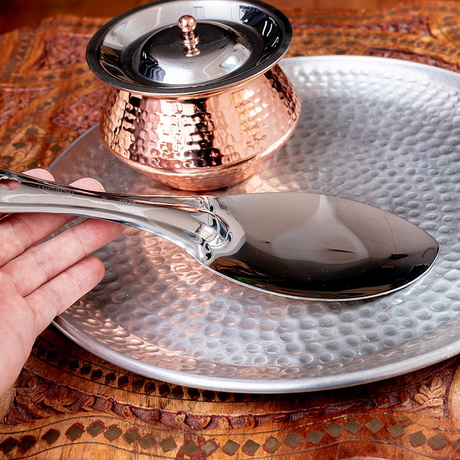 【6個セット】インドのしゃもじ　サービングスプーン　ライスやビリヤニの取り分け等へ サーバースプーン　ステンレス製　[25.5cm] 9 - 良い雰囲気です