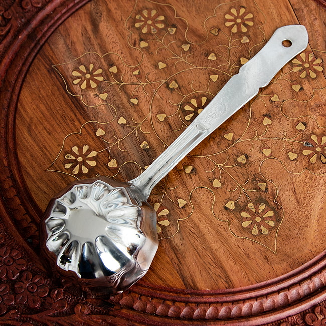 【12個セット】【インドの大スプーン】取り分け等に ダールサーブスプーン お玉 23cm 7 - 裏面の様子です。