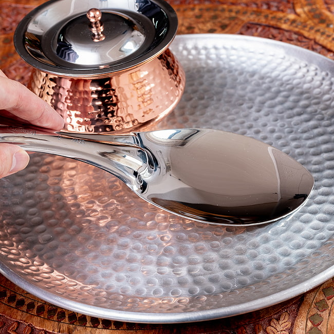 【12個セット】インドのしゃもじ　サービングスプーン　ライスやビリヤニの取り分け等へ サーバースプーン　ステンレス製　[25.5cm] 8 - 側面から