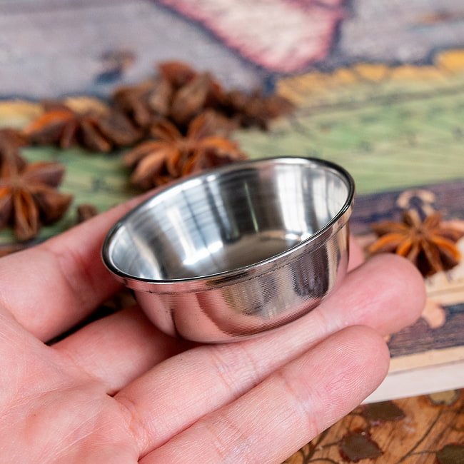 【5個セット】チャトニボウル　アチャールボウル　極小サイズ　カレー小皿(約5.4cm×約2.2cm　約30ml） 7 - このくらいのサイズ感になります