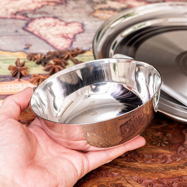 【3個セット】重ねられるカレー皿 大きめ サービングカトリ 取り分けサイズ〔約13.7cm×約4.7cm 約500ml〕 7 - 丈夫なステンレス製