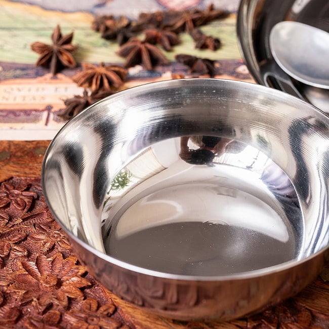 【5個セット】重ねられるカレー皿　大きめ　サービングカトリ　取り分けサイズ〔約12cm×約4.2cm 約300ml〕 5 - 内側の拡大写真です