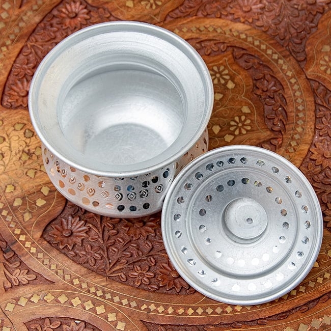 【2個セット】アルミのビリヤニ鍋 1.5人前サイズ 830cc程度 4 - 蓋を取ってみました。