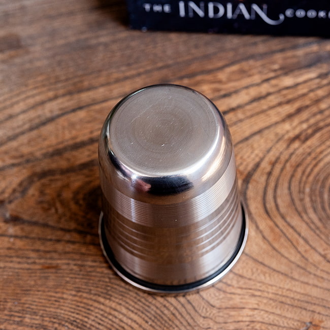 【30個セット】ステンレスのチャイカップ[直径約7.1cm×高さ約8.4cm　約200ml] 5 - 裏面はこのようになっております