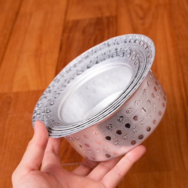【6個セット】スタッキングができる　アルミハンディ5点セット　軽量で省スペース！キャンプにもオススメの食器 12 - このくらいのサイズ感になります