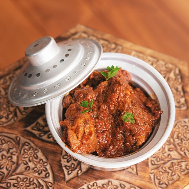 【6個セット】スタッキングができる　蓋付きアルミハンディ3点セット　軽量で省スペース！キャンプにもオススメの食器 17 - カレーを入れた使用例です。深さがあるので結構入ります。