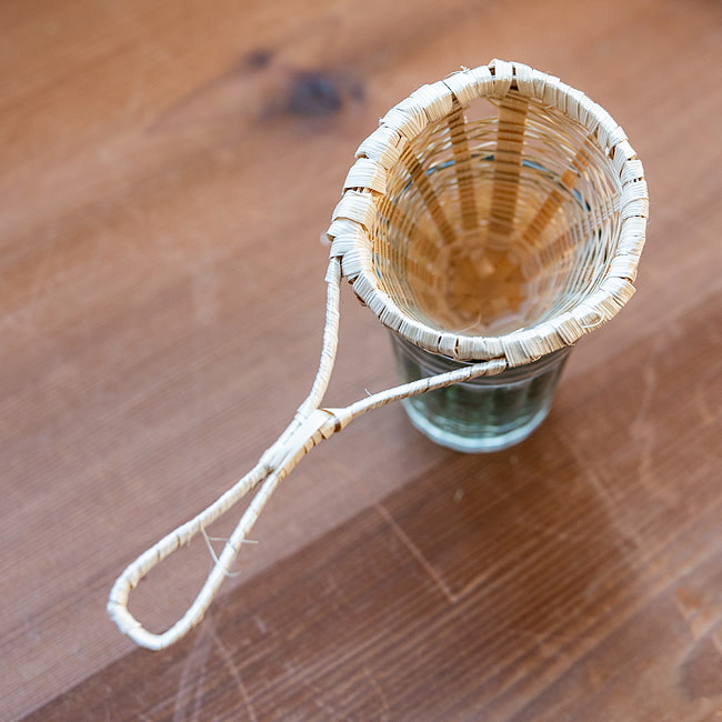 【6個セット】ネパールの竹製 茶こし 4 - 上から見てみました。