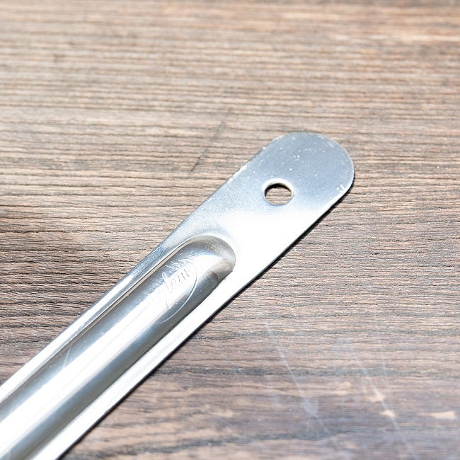 【6個セット】インドの万能フライ返し ステンレスターナー 3 - 柄の先端部分です。