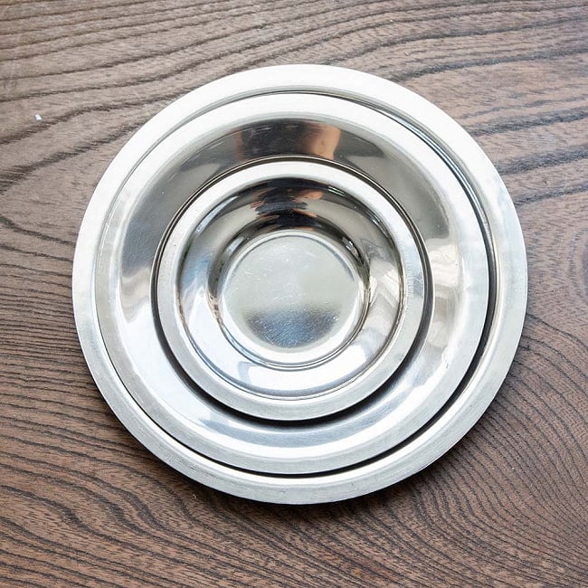 【6個セット】重ねられるティファン小皿　ステンレスの薄小皿(約12cm) 8 - 3サイズを重ねてみました。
