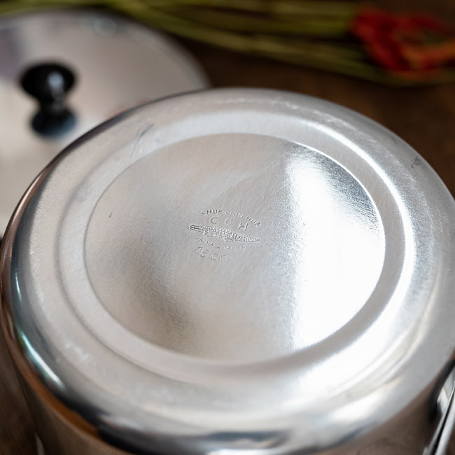 【6個セット】タイ屋台のアルミ片手鍋　タイの王室御用達　CCH (Chue Chin Hua)　クロコダイルブランド〔内径：約16cm 容量：約1800ml〕 14 - 拡大写真です