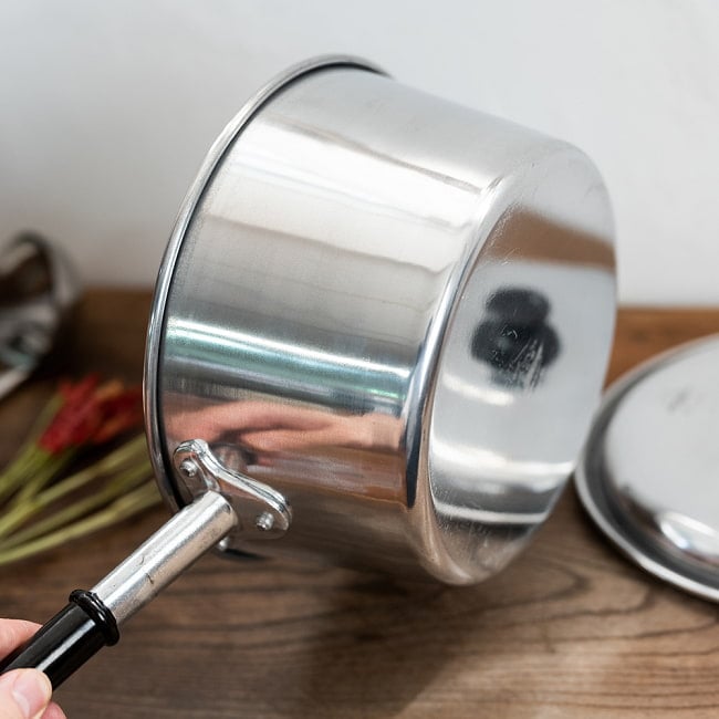 【6個セット】タイ屋台のアルミ片手鍋　タイの王室御用達　CCH (Chue Chin Hua)　クロコダイルブランド〔内径：約20cm 容量：約2500ml〕 10 - 側面の写真です