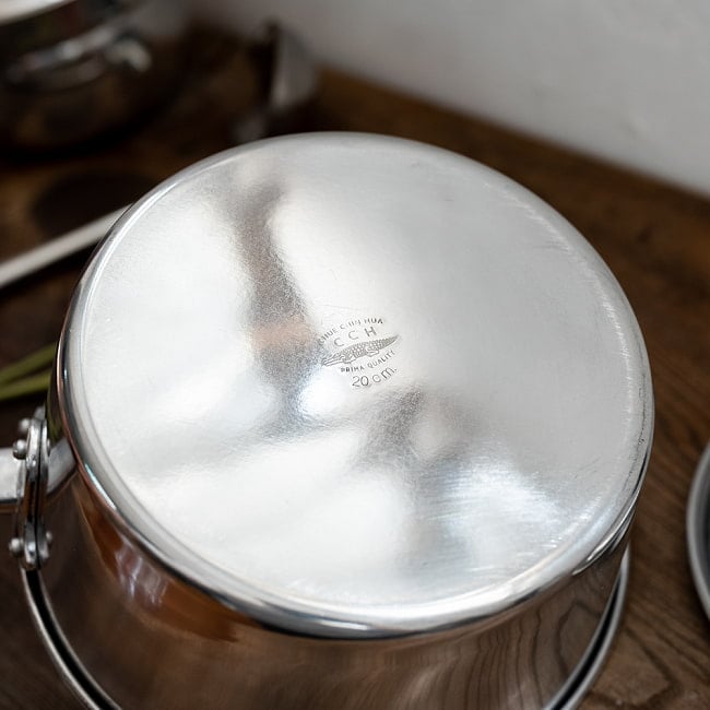 【6個セット】タイ屋台のアルミ片手鍋　タイの王室御用達　CCH (Chue Chin Hua)　クロコダイルブランド〔内径：約20cm 容量：約2500ml〕 12 - 拡大写真です